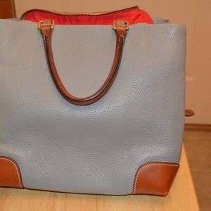 Dooney & Bourke Purse